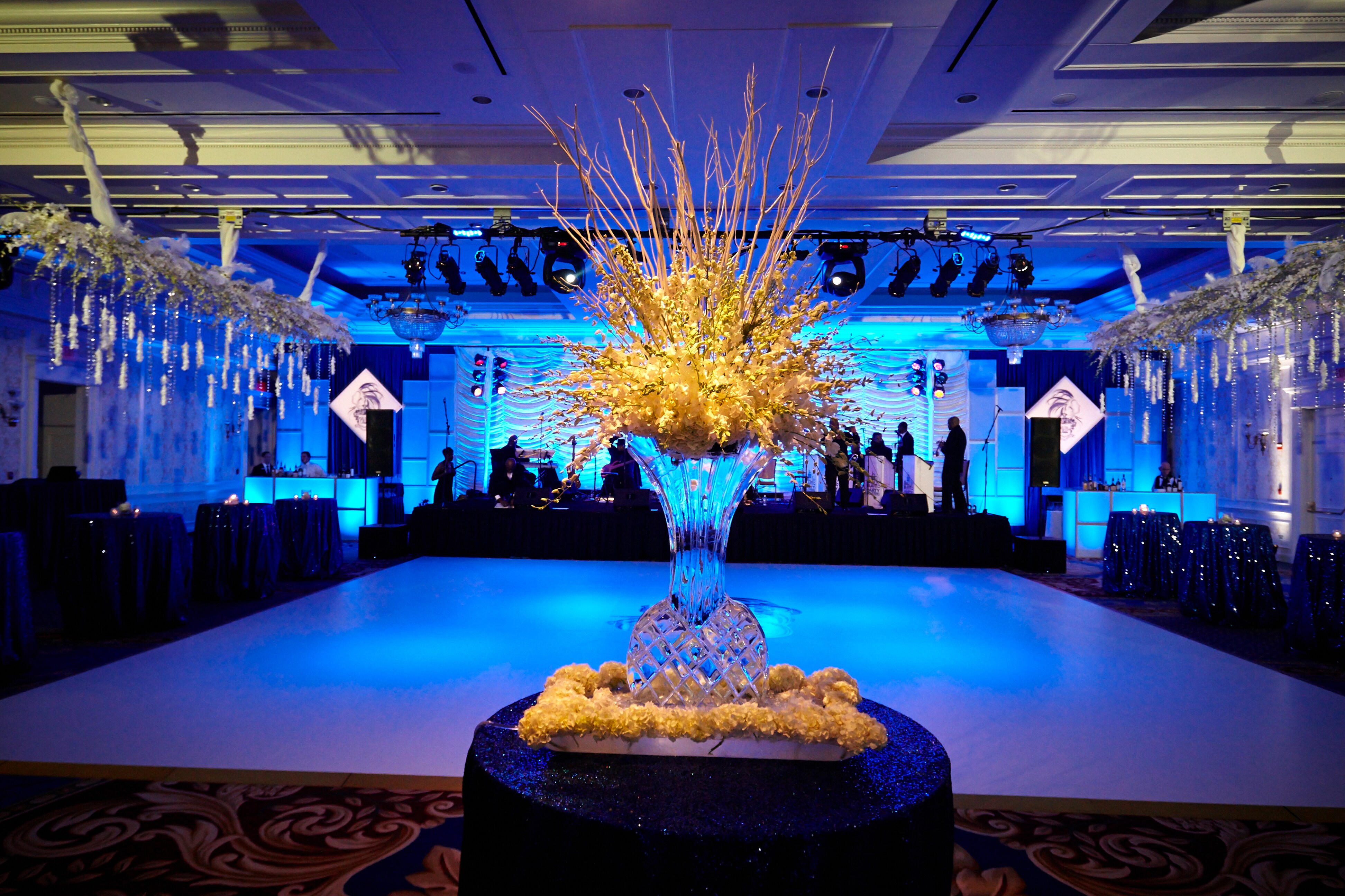 Focal Point Arrangement